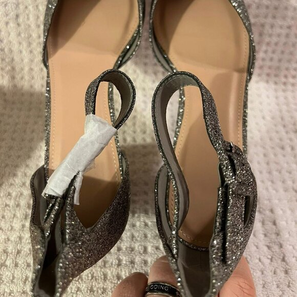 Size 9 - ZBY - NWT -  Silver Glitter Pumps - Picture 7 of 7